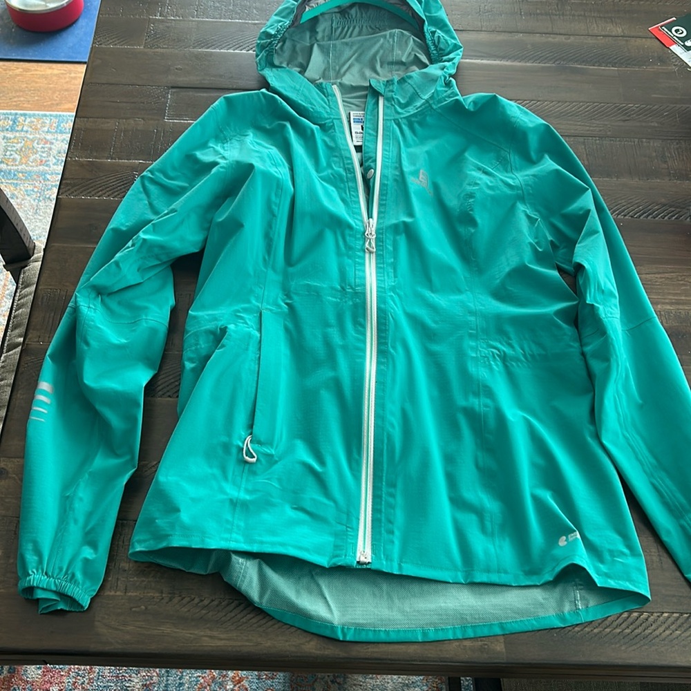 Salomon rain jacket women small